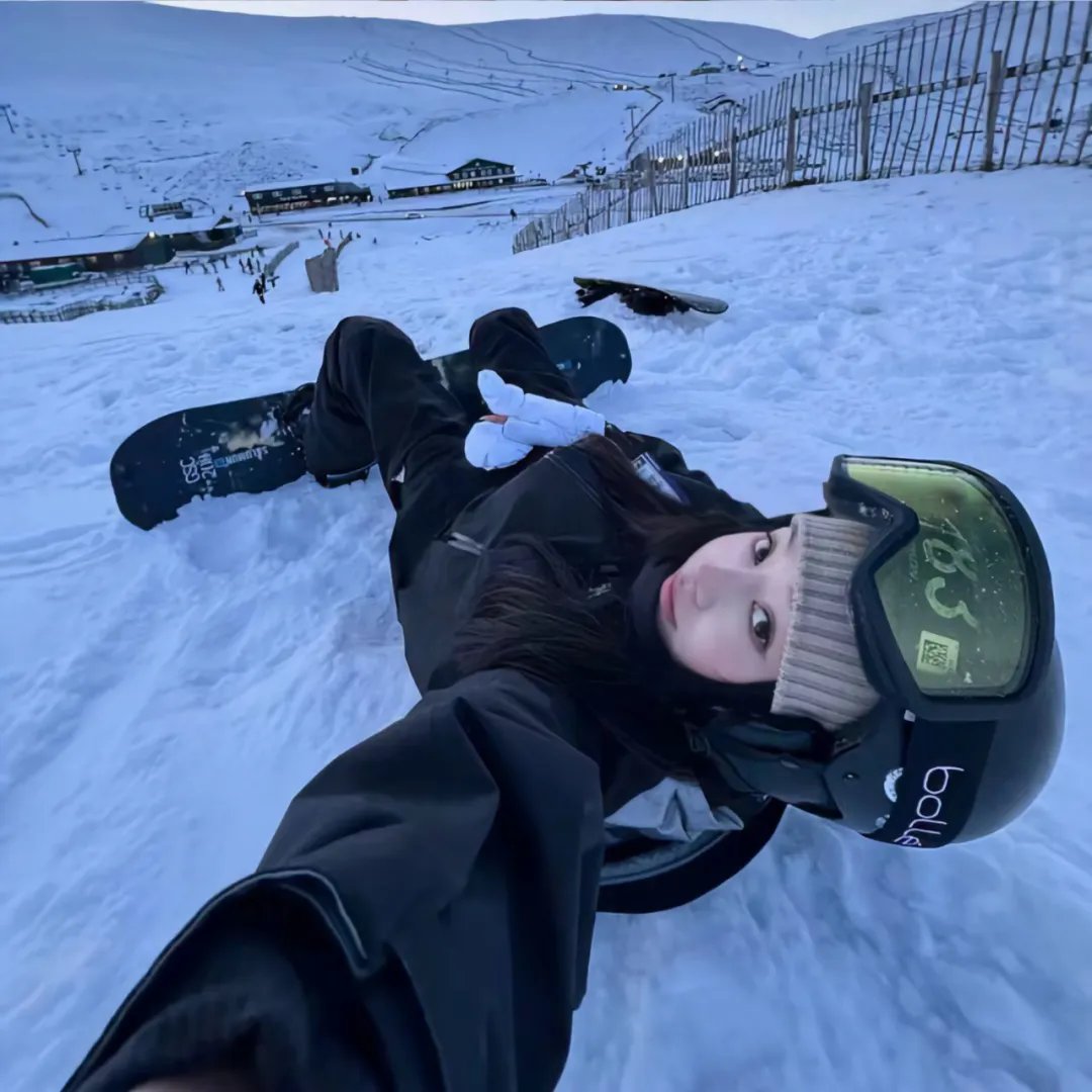 妈妈，抱紧我张小草